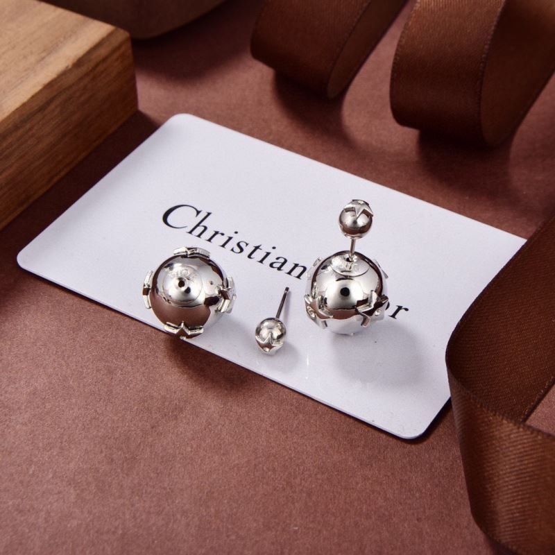 Christian Dior Earrings - Click Image to Close